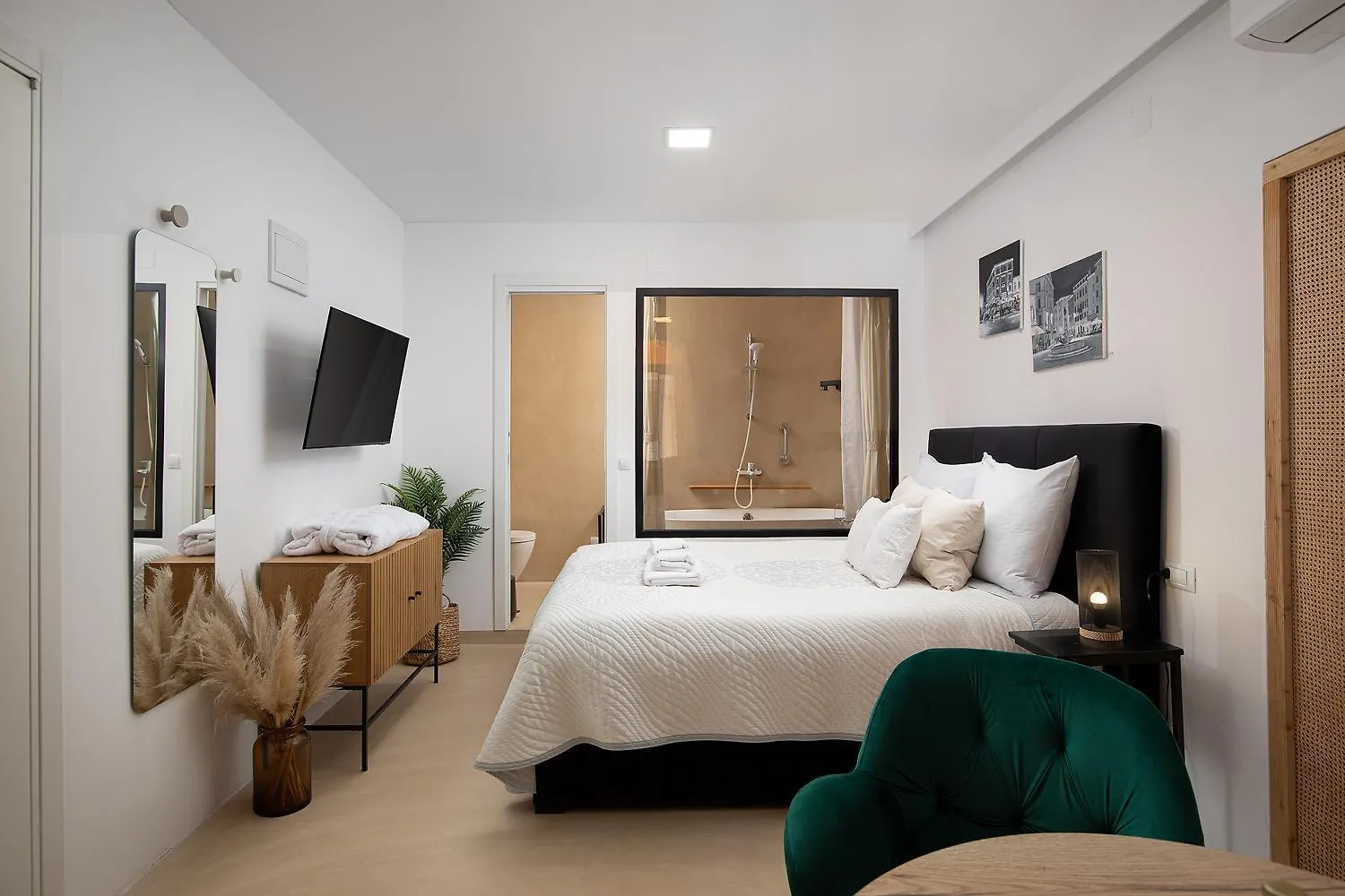 דירה רוביני Deluxe Studio In City Center With Free Private Parking